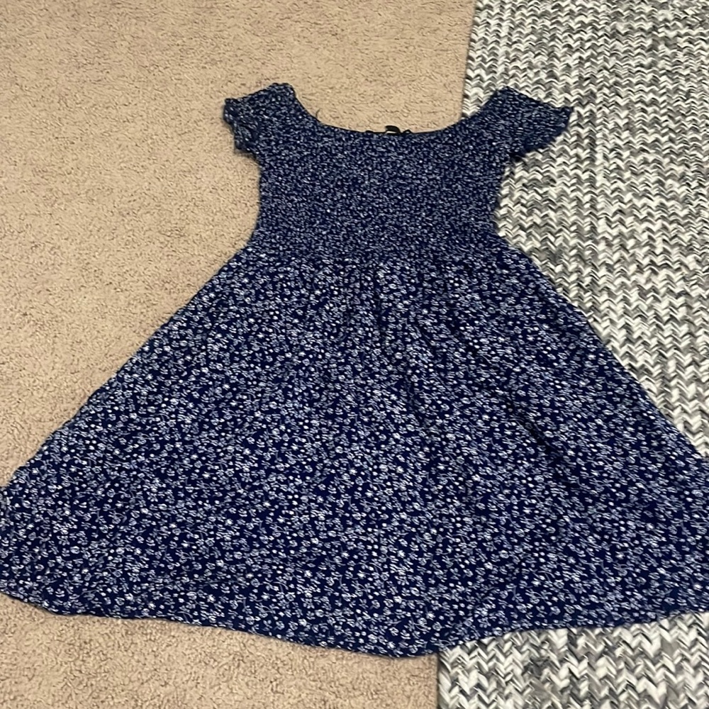 Zaful White and navy flowered mini dress with a scrunched top.